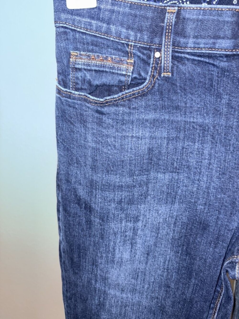 Levis 525 Perfect Waist  Straight Cut Jeans Women Size 36 x41 Stretch Denim - Picture 2 of 8